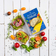 Bochenek jasny z czarnuszką – 220g bezglutenowy NOWOŚĆ! SUPERFOODS!