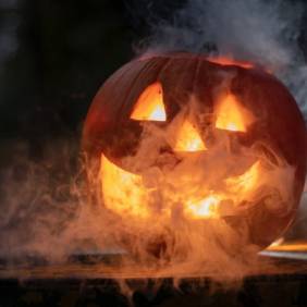 Bezglutenowe przekąski na imprezę Halloween — czym poczęstować gości?