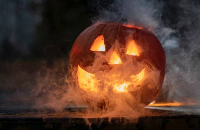 Bezglutenowe przekąski na imprezę Halloween — czym poczęstować gości?